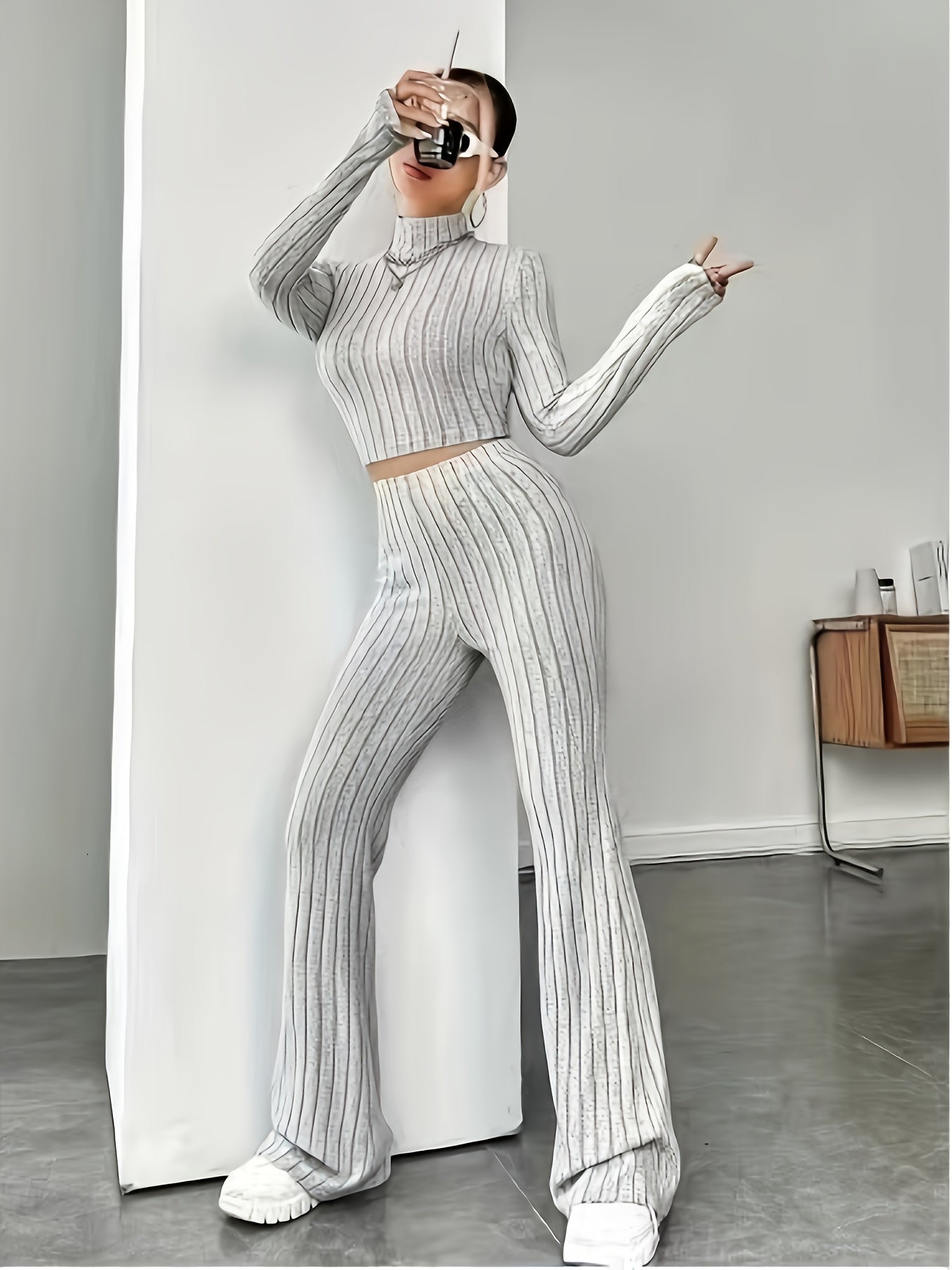 Noire Cozy Striped Lounge Set