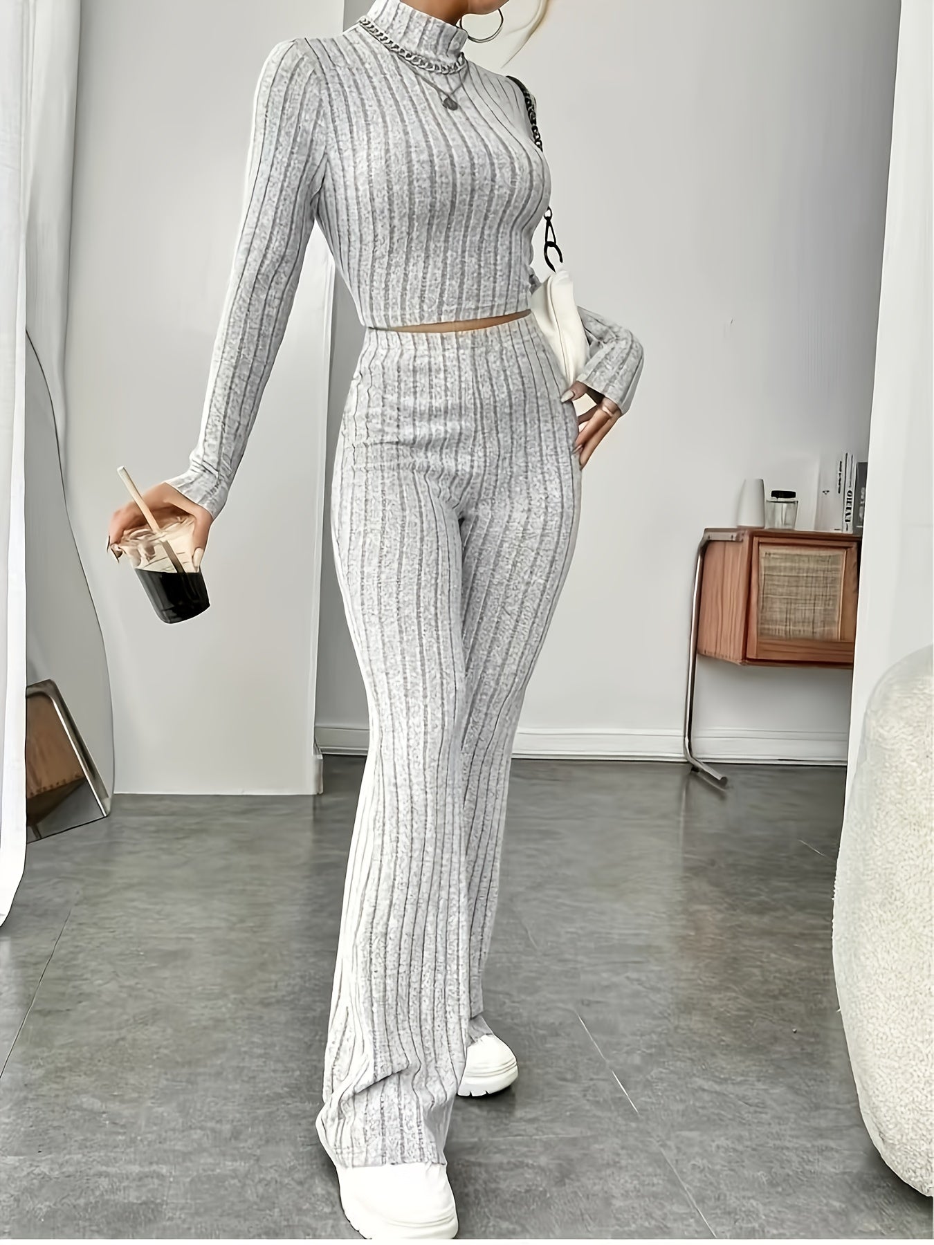 Noire Cozy Striped Lounge Set