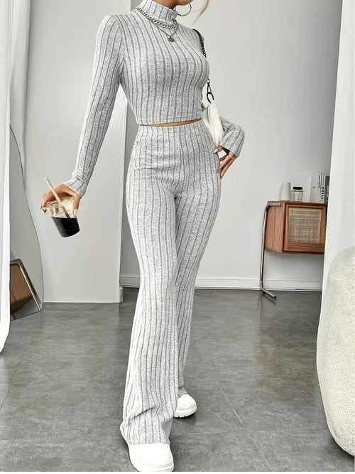 Noire Cozy Striped Lounge Set