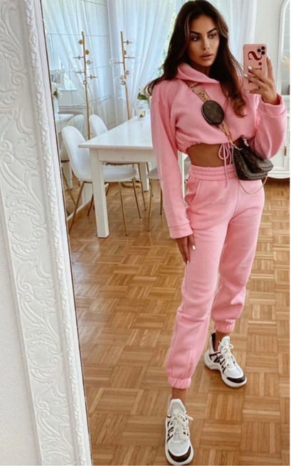 Noire Women’s Two-Piece Lounge Set